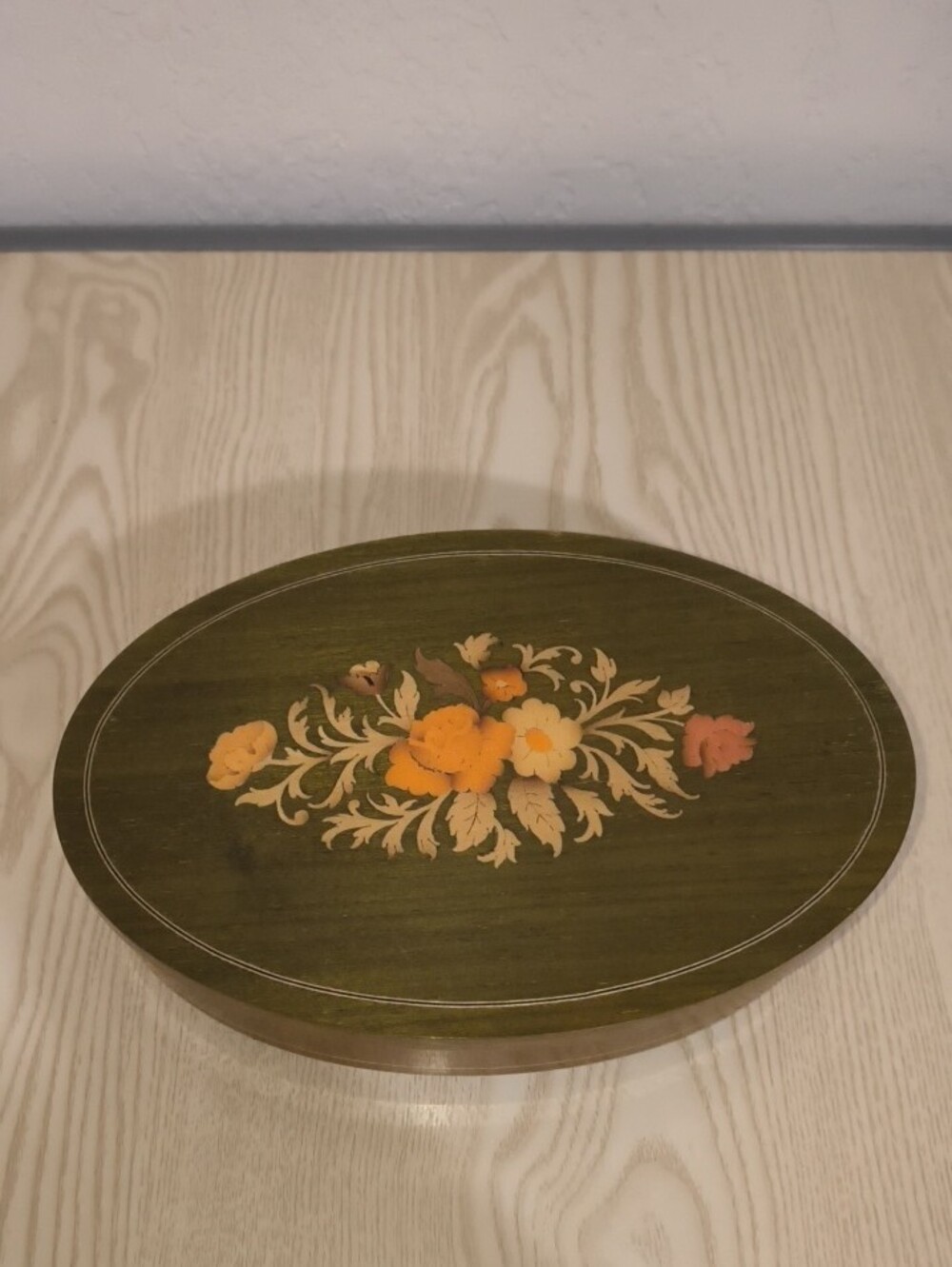 Italian Sorrento Hand-Painted Floral Music Box Original Wind-up Key / Works